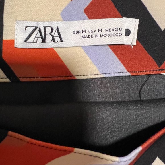 Zara Mini Skirt - Picture 4 of 4